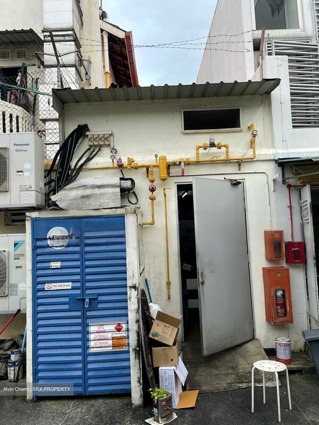 Jalan Jamal (D15), Retail #452145031